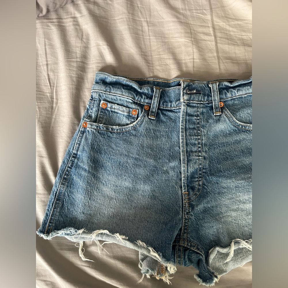 Medium wash shorts